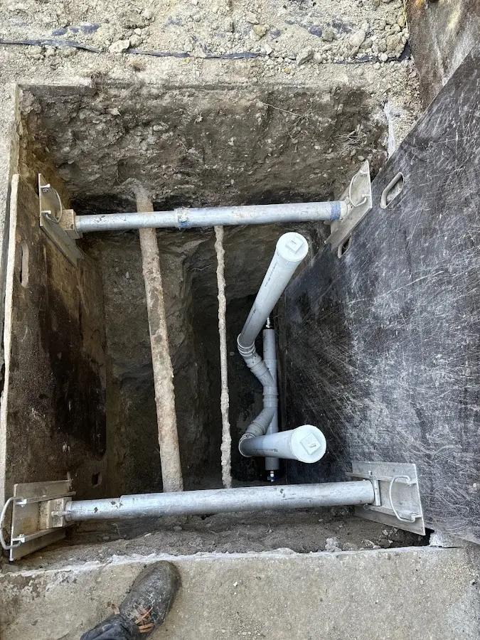 Experienced plumber completing Gas Line Repair work in Midwest City